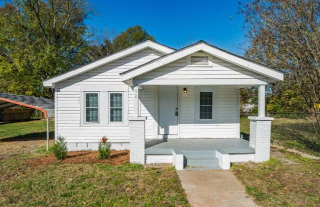 Move in Promo- $200 off First Month's Rent! Spacious and Stunning 3-Bedroom, 2-Bath Home on Alabama Street! - 94 Alabama Avenue, Bessemer, AL 35020