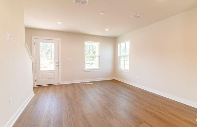 2812 Rowyn St. Gallery 2