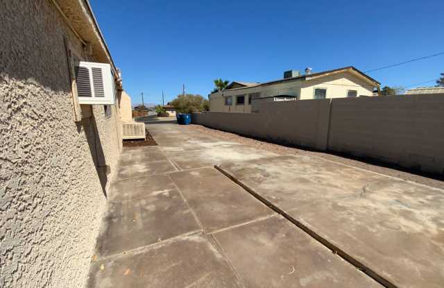 3 Bedroom 2 Bath Home in Henderson! Gallery 4