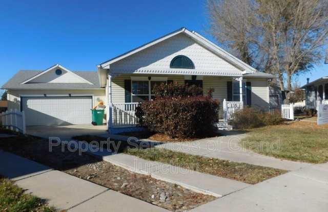 135 Kent Street - 135 Kent Street, Fruita, CO 81521
