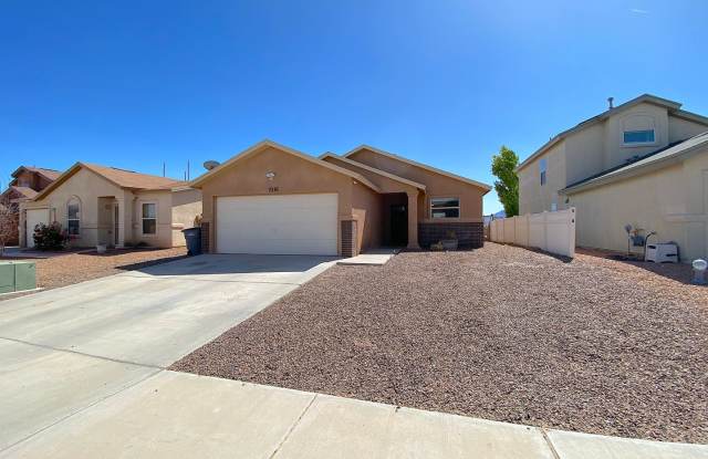 Northeast El Paso 3 bed with Refrig A/C photos photos