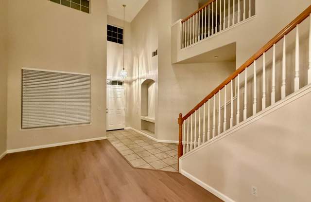 NEW RENOVATED AND PAINTED, 4 BED, 2.5 BATH CLOSE TO SCHOOL AND PARK Gallery 4