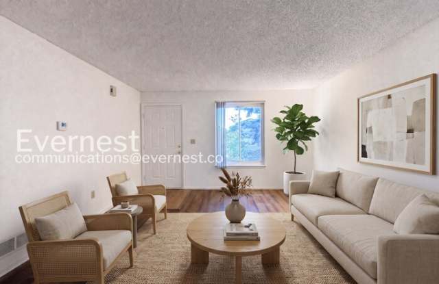 5042 East 112th Place Gallery 4