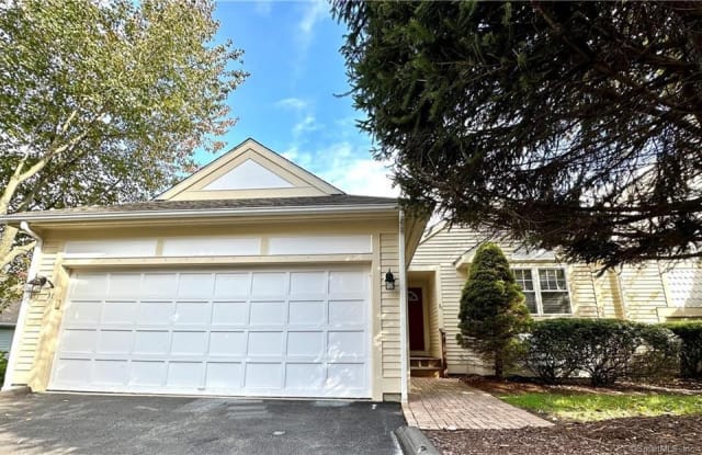 31 Greystone - 31 Greystone, Shelton, CT 06484