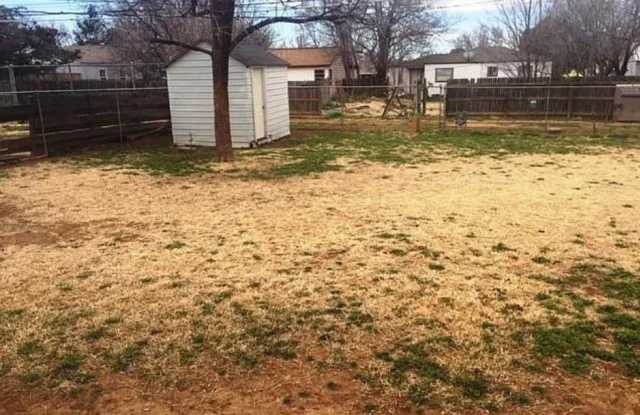 2606 42nd St photos photos