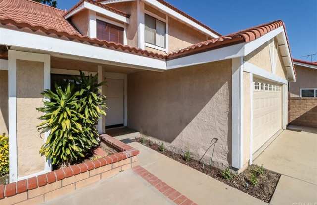 112 Pinetree Court Gallery 3