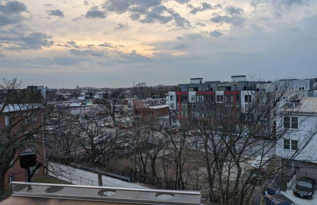Fully Furnished One Bedroom W/Private Balcony & Views of the Capital photos photos