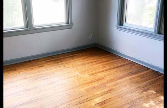 1000 S Lamar Large 2 Bed 1 Bath photos photos