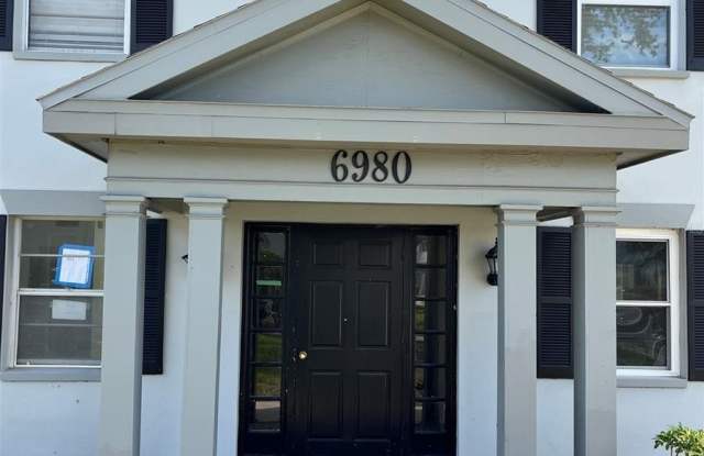 6980 AVENUE DES PALAIS photos photos