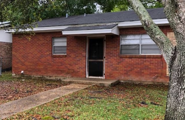 JO ELLEN CIRCLE 1429 UNIT A - 1429 Jo Ellen Circle, Gulfport, MS 39501