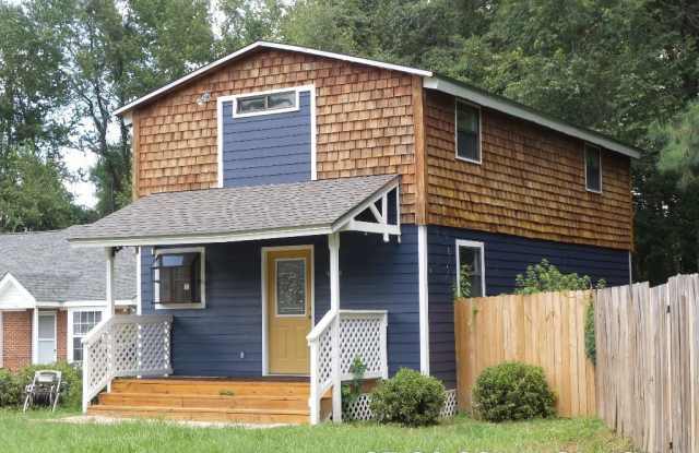 2/1.5 Two story home on Quiet Cul-de-sac photos photos