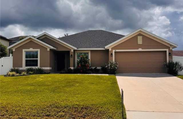 310 ATHABASCA PLACE photos photos