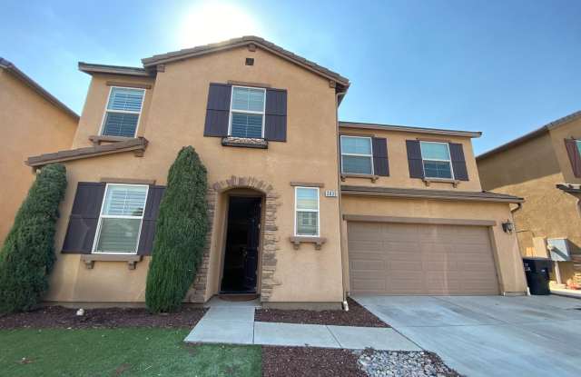 Beautiful 2 story Home for rent in Visalia, Ca photos photos
