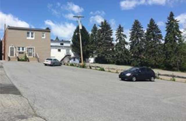137 Garibaldi Avenue Gallery 3