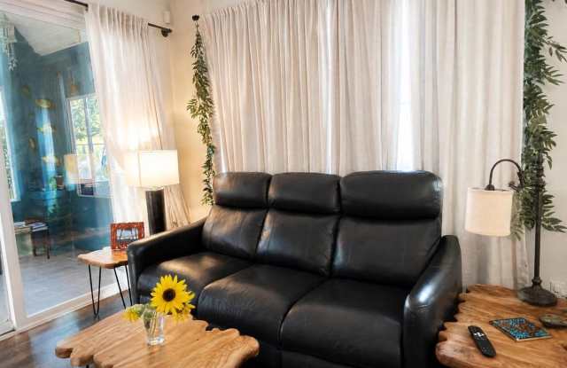 1085 Northview Drive Gallery 4