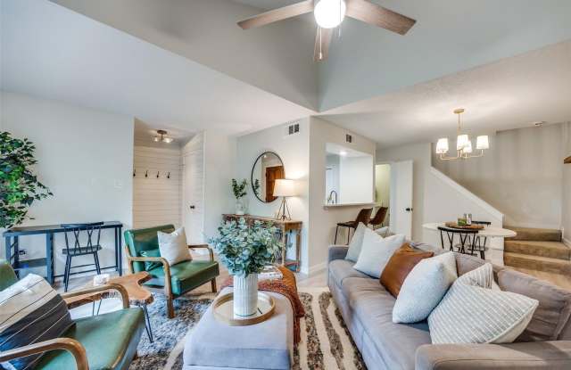 Stunning Newly Renovated Condo by Love Field - 7640 West Greenway Boulevard, Dallas, TX 75209