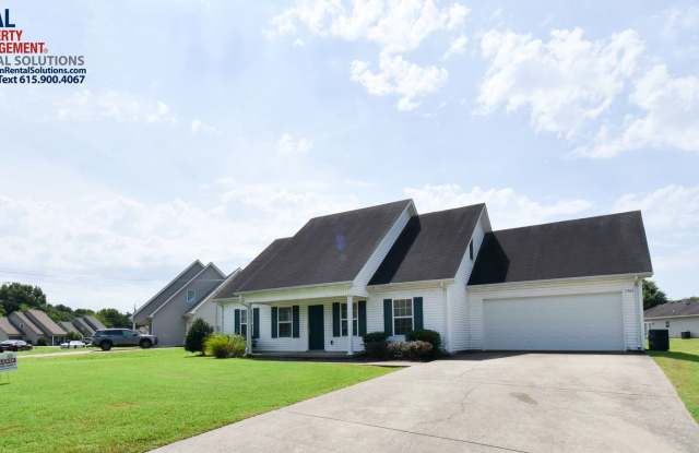 Great FIVE bedroom home with attached garage and back patio! 1.2 miles from MTSU! Gallery 3
