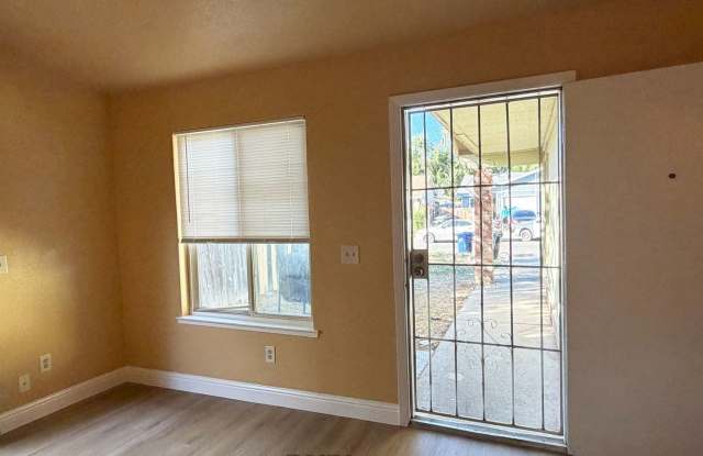 3932 Renick Way Gallery 4