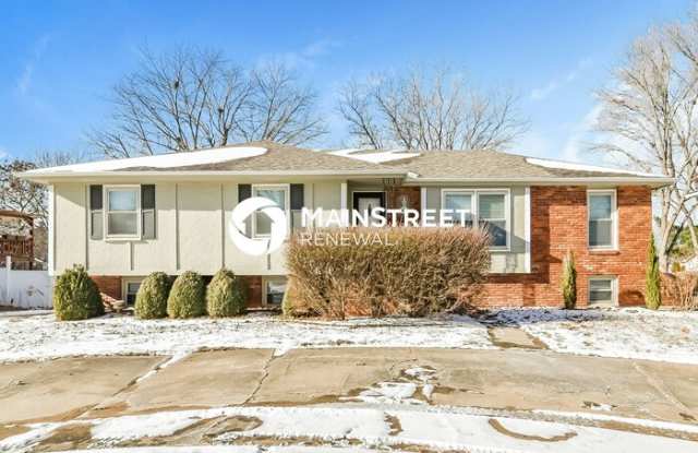 506 North Jefferson Street - 506 North Jefferson Street, Raymore, MO 64083