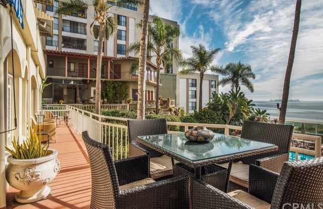 1800 Ocean Gallery 2