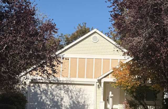Quiet Living In Sandy on Cascadia Village Drv Single Story With A Fenced Back Yard Apet Is Wecome ! photos photos Quiet Living In Sandy on Cascadia Village Drv Single Story With A Fenced Back Yard Apet Is Wecome ! photos photos