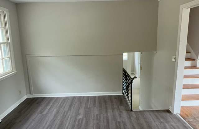 2640 Ravine Drive Gallery 1