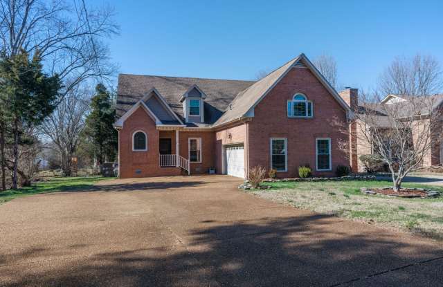 Charming 3-Bedroom/ 2.5 Bath Home in Royal Oaks Subdivision – Franklin, TN, 2 Car Garage photos photos