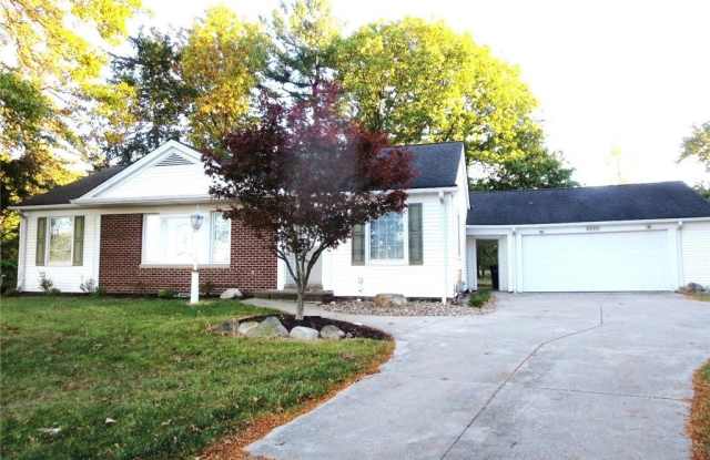 5900 E Pleasant Valley Road Gallery 1