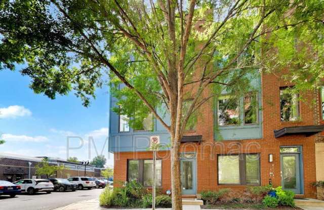 5600 45th Avenue Gallery 3
