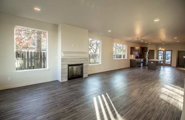 18112 East Riverway Avenue photos photos