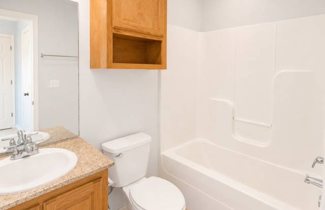 1208 W Kiwi Gallery 4
