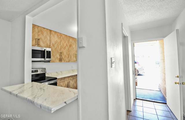 5200 CAROUSEL Drive Gallery 4