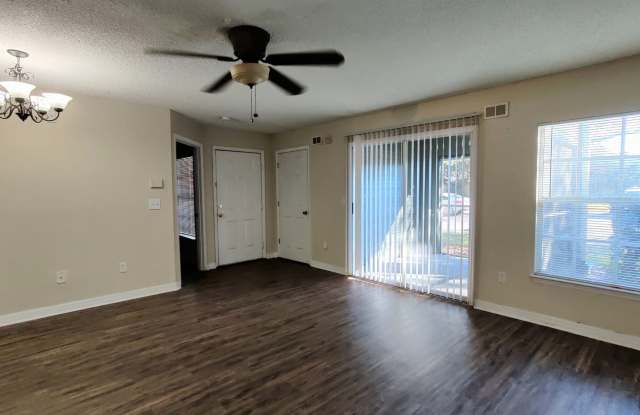 5100 Park Central Dr Unit 814 Gallery 3