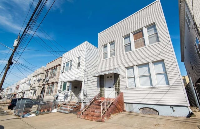 152 CLENDENNY AVE - 152 Clendenny Avenue, Jersey City, NJ 07304