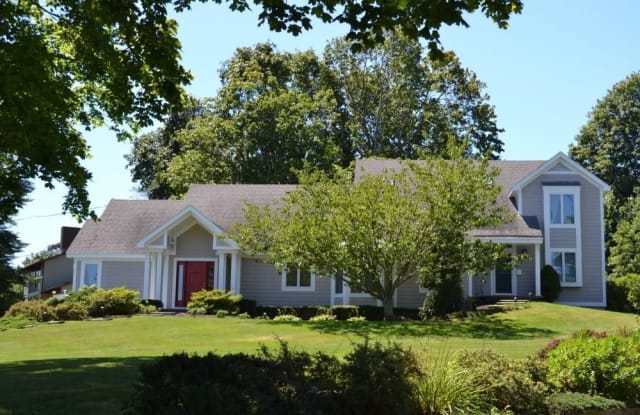 179 EUSTIS Avenue - 179 Eustis Avenue, Newport, RI 02840