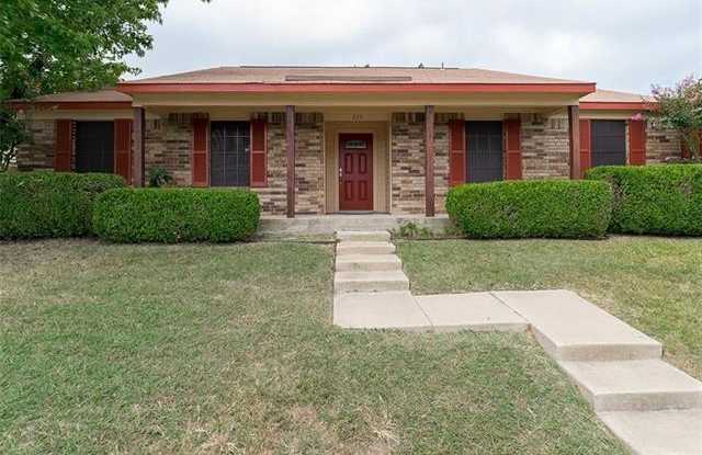 225 S MacArthur Boulevard - 225 South Macarthur Boulevard, Coppell, TX 75019