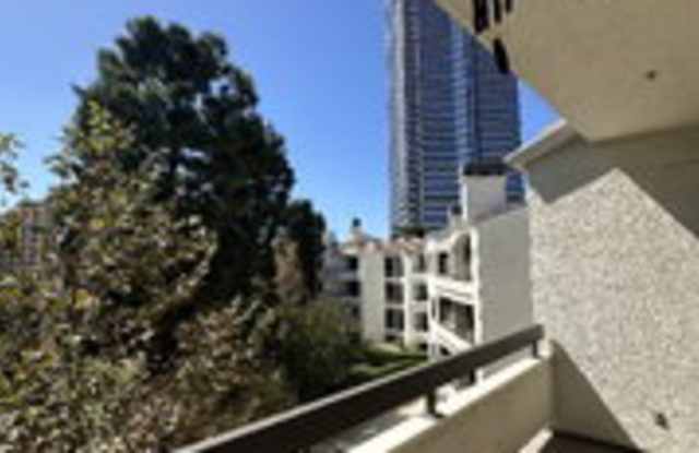 2102 Century Park Lane Gallery 4