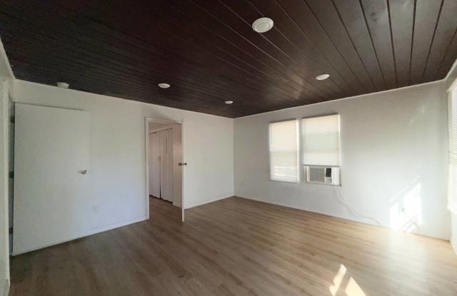 101 West 21st Street - 2 Gallery 4