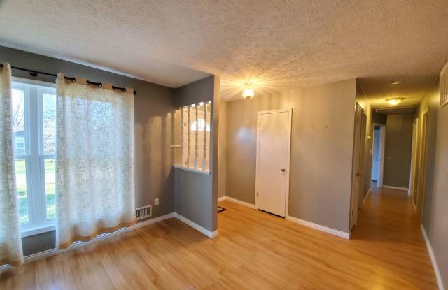 YOU CAN STOP YOUR SEARCH! BRAND NEW Jeffersontown Rental with 3 Bedrooms, 2 Full Baths, Brick Home, FOR RENT! photos photos