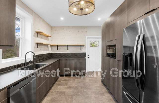 2410 North and South Road - 2410 North and South Road, St. Louis County, MO 63114