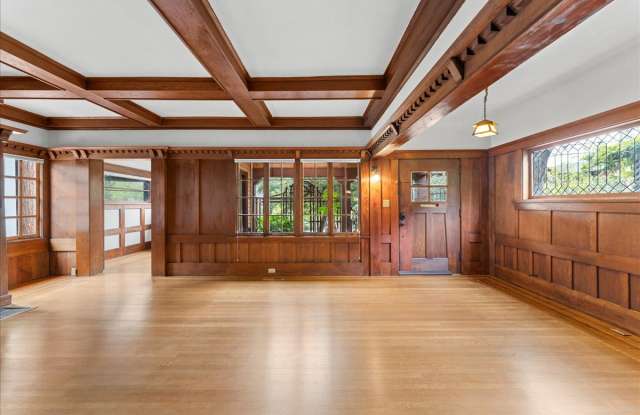 6432 Benvenue Avenue Gallery 2