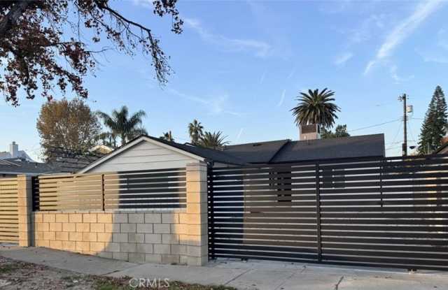 14727 Leadwell - 14727 Leadwell Street, Los Angeles, CA 91405