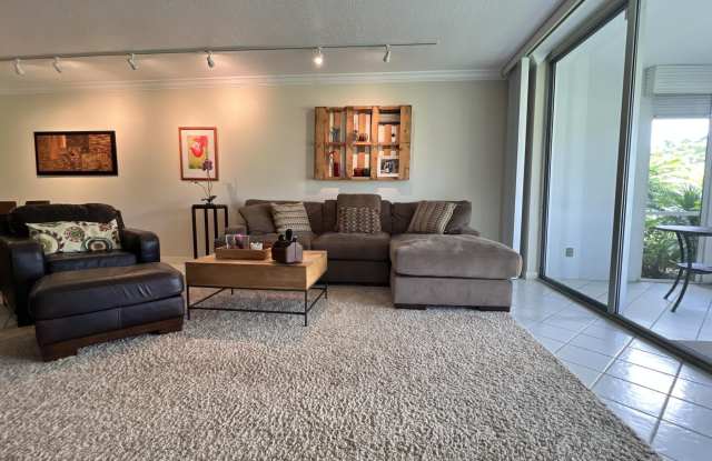 4017 N CYPRESS Drive Gallery 4