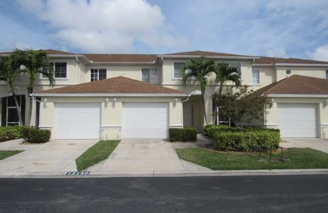 13140 Broadhurst Loop unit: 304 photos photos
