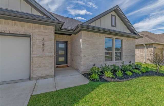 3227 Arundala Way photos photos