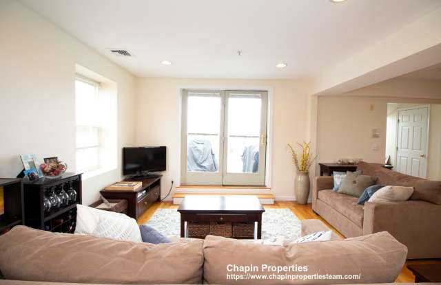 300 Washington St photos photos