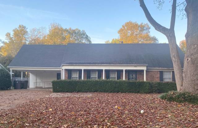 5 bed, 2 bath home in East Memphis near Quince and Lynnfield photos photos