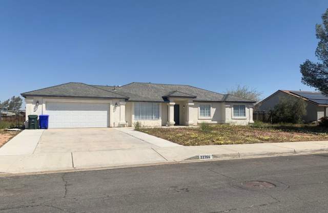 spacious 3 bedroom 2 bath home with large yard photos photos spacious 3 bedroom 2 bath home with large yard photos photos