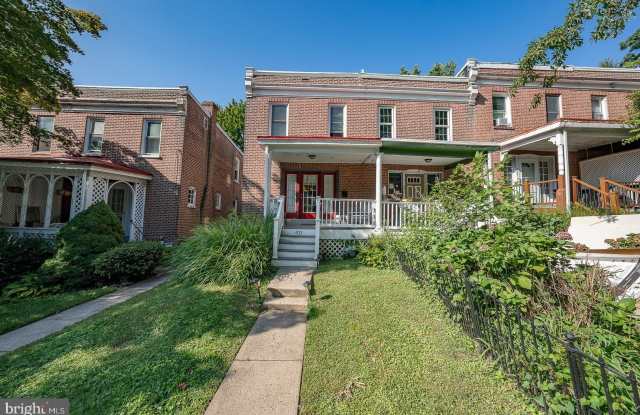 431 W BALTIMORE AVENUE - 431 West Baltimore Pike, Chester Heights, PA 19063