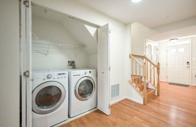 12803 Duck Pond Drive Gallery 3